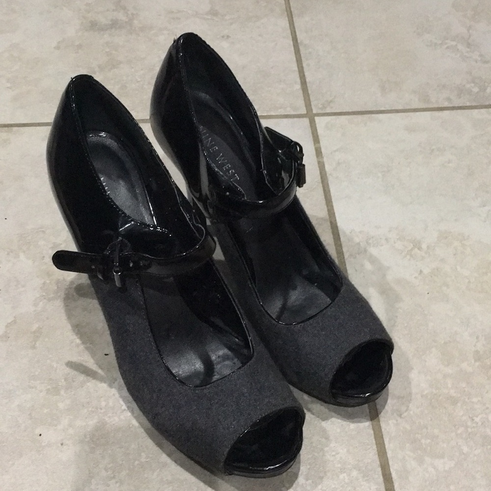 Nine West two-tone heels